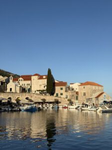 Bol harbour